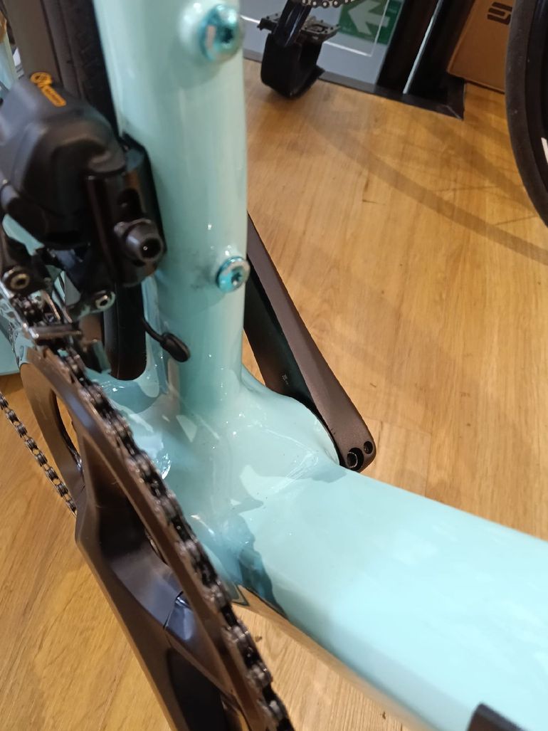 Used Bianchi Specialissima COMP Ultegra Di2 2024 2024 Road & Gravel, Green — image 7 of 12