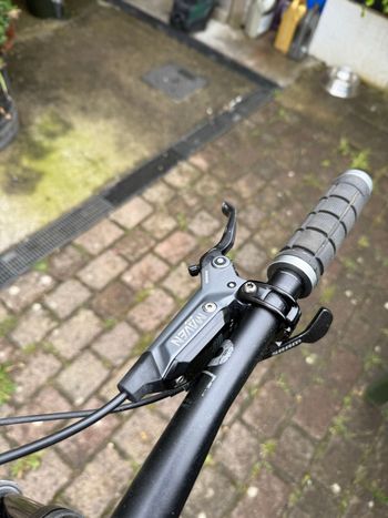 Used Canyon Sender CFR 29 Underdog 2024 2024 Mountainbike, Black, 29 — image 4 of 8