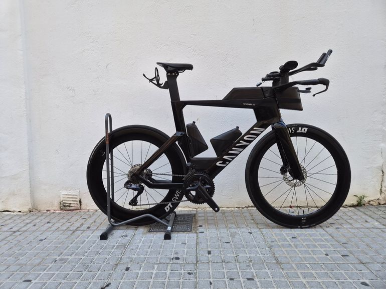 Used Canyon Speedmax CF 8 Di2 62/62 2025 2025 Road & Gravel, Black — image 1 of 14