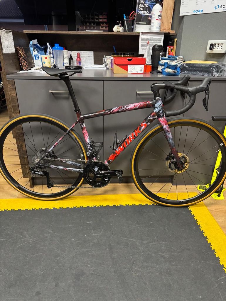 Used Specialized Aethos Shimano Dura Ace Di2 2024 Road & Gravel, Light Gray — image 1 of 4