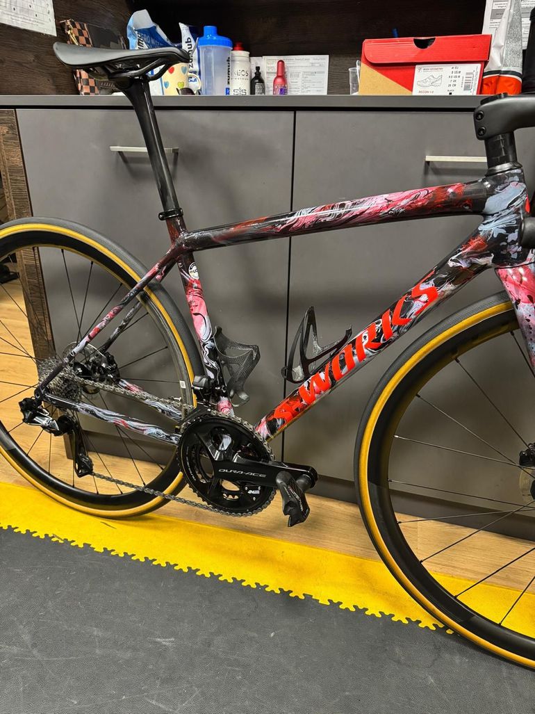 Used Specialized Aethos Shimano Dura Ace Di2 2024 Road & Gravel, Light Gray — image 2 of 4
