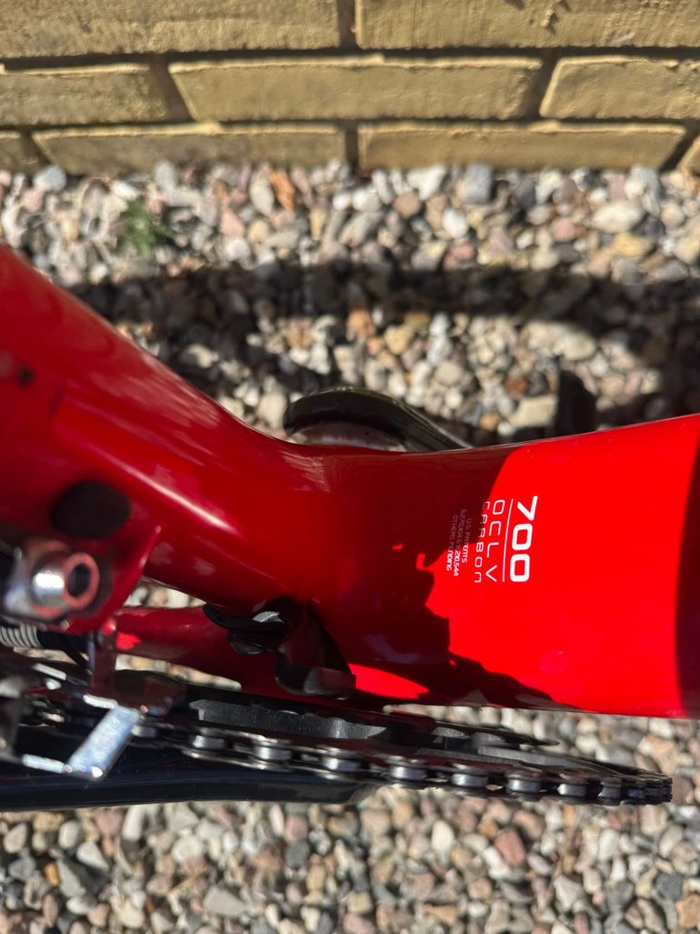 Used Trek Émonda SLR 6 (H1 fit) 2017 2017 Road & Gravel, Red — image 3 of 11