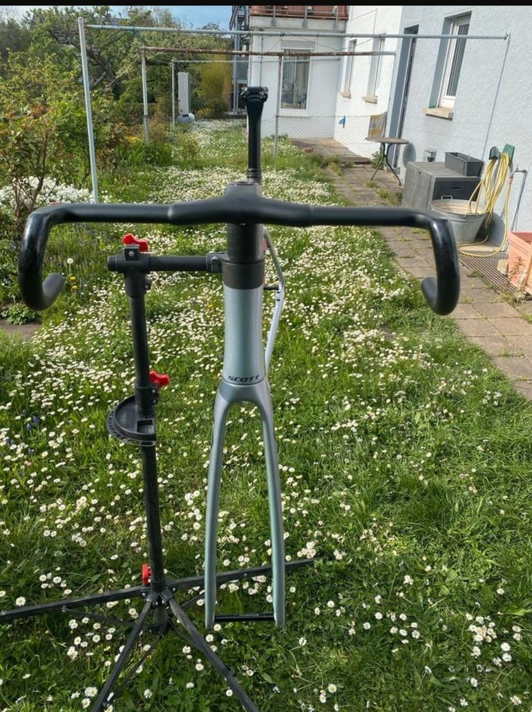 Used Scott Addict 10 2024 Frameset 2024 Road & Gravel, Green — image 4 of 6