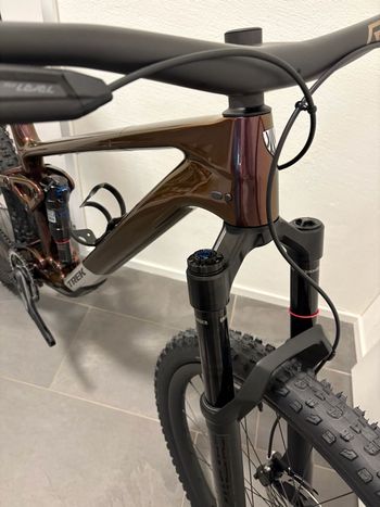 Used Trek Top Fuel 9.9 X0 AXS Gen 4 2025 2025 Mountainbike, Purple, 27.5, 29 — image 4 of 14