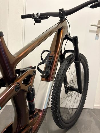 Used Trek Top Fuel 9.9 X0 AXS Gen 4 2025 2025 Mountainbike, Purple, 27.5, 29 — image 3 of 14