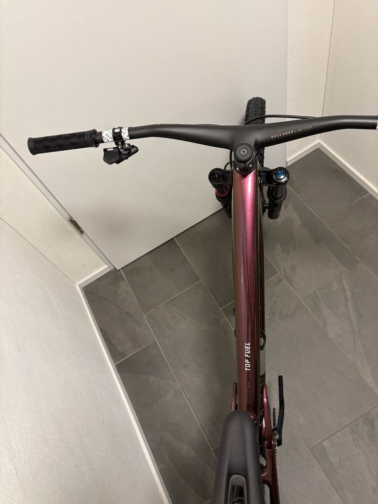 Used Trek Top Fuel 9.9 X0 AXS Gen 4 2025 2025 Mountainbike, Purple, 27.5, 29 — image 10 of 14