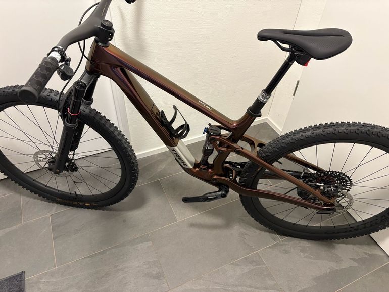 Used Trek Top Fuel 9.9 X0 AXS Gen 4 2025 2025 Mountainbike, Purple, 27.5, 29 — image 5 of 14