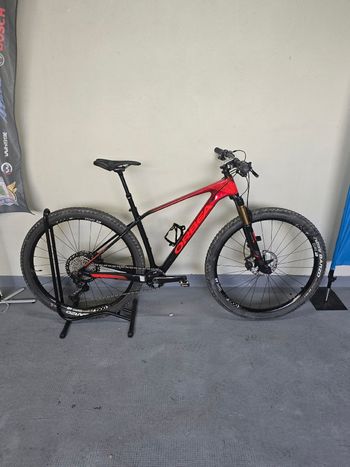 Used Orbea Orbea Alma M25 Carbon 2021 MTB