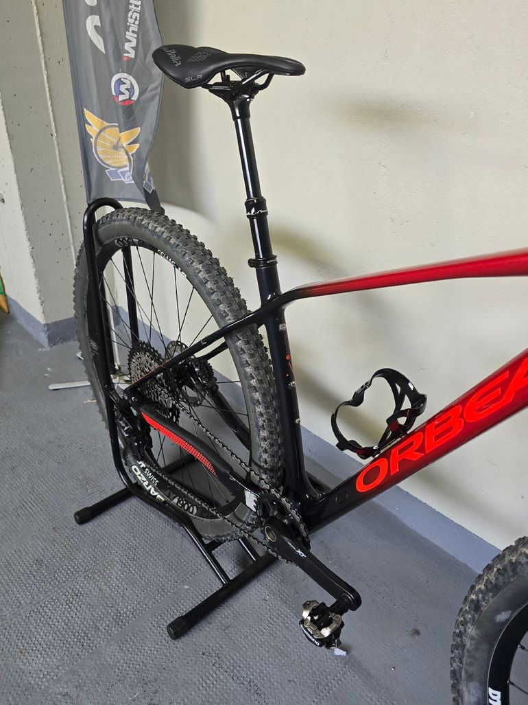 Used Orbea Orbea Alma M25 Carbon 2021 Mountainbike, Black — image 3 of 18