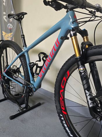 Used Specialized Epic Hardtail Expert 2019 2019 Mountainbike, Azul — image 3 of 3