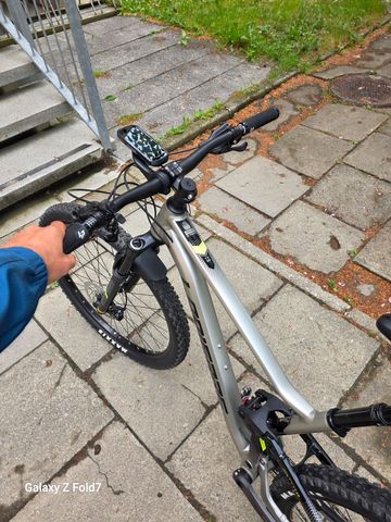 Gebrauchtes Lapierre Zesty TR 3.9 2023 2023 Mountainbike, Hellgrau, 29 — Bild 4 von 4