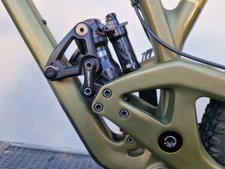 Used Evil Offering / XT 2020 2020 Mountainbike, Green — image 5 of 8