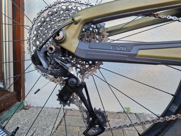 Used Evil Offering / XT 2020 2020 Mountainbike, Green — image 3 of 8