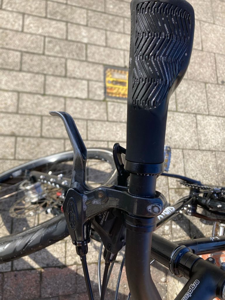 Used Surly Troll Shimano Deore 2018 Urban, Black — image 7 of 12