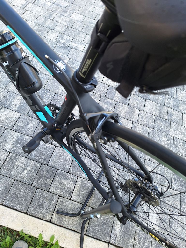 Used Bianchi Intenso Dama Ultegra 2018 2018 Road & Gravel, Black — image 8 of 9