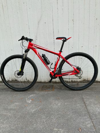 Used Specialized Rockhopper 29 2017 2017 Mountainbike, Red, 29 — image 2 of 5