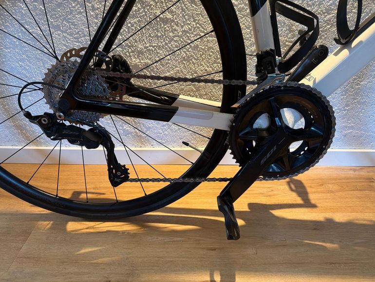 Used Canyon Ultimate CF SL 7 2024 2024 Road & Gravel, White — image 3 of 5