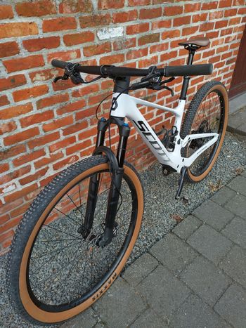 Used Scott Spark RC Pro 2022 2022 Mountainbike, White — image 10 of 10