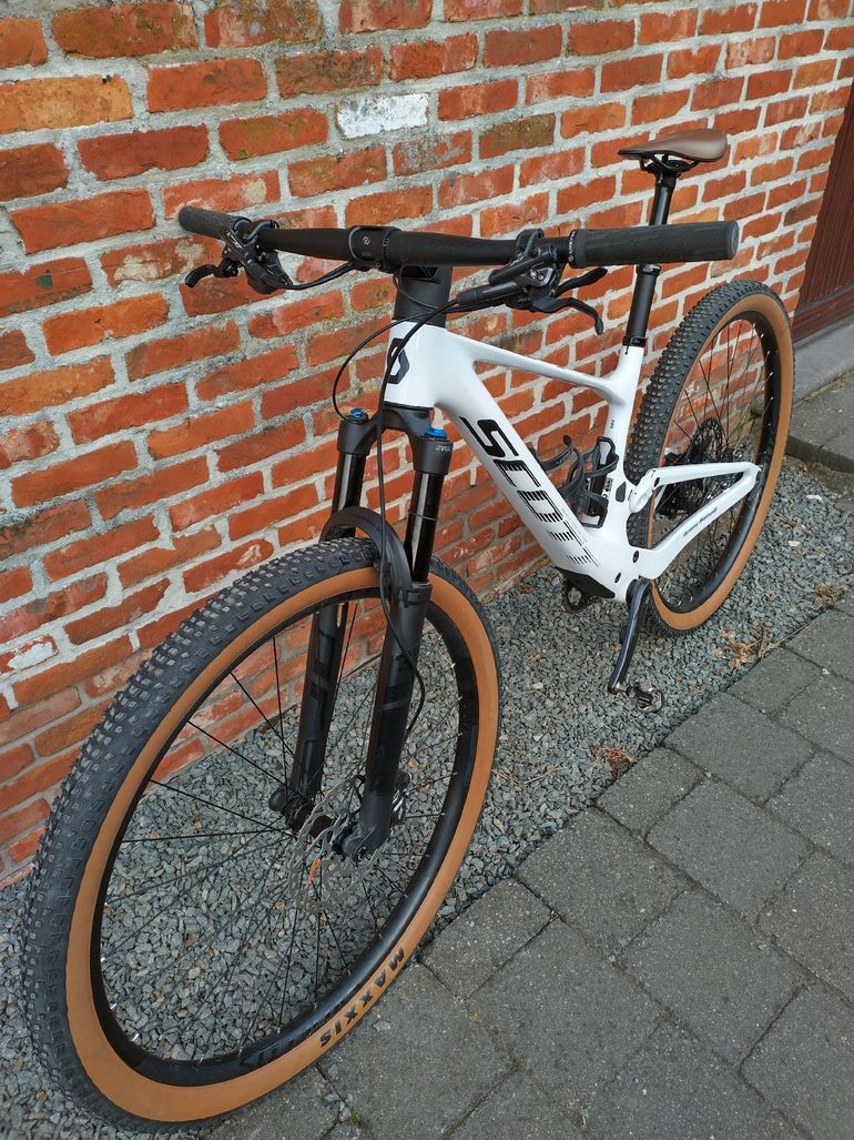 Used Scott Spark RC Pro 2022 2022 Mountainbike, White — image 10 of 10