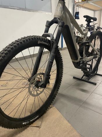Used Lapierre Overvolt TR 6.8 2025 2025 Mountainbike, White, 27.5 — image 3 of 5