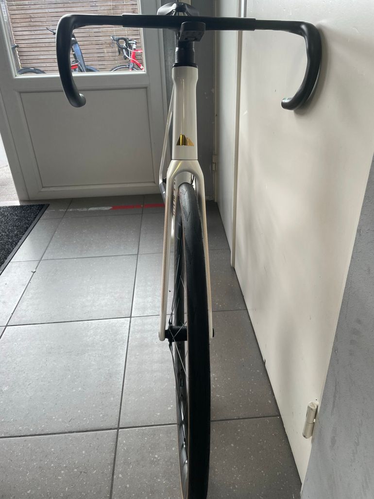 Used Canyon Endurace CFR AXS 2025 Frameset 2025 Road & Gravel, White — image 8 of 8