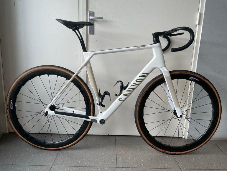 Used Canyon Endurace CFR AXS 2025 Frameset 2025 Road & Gravel, White — image 1 of 8
