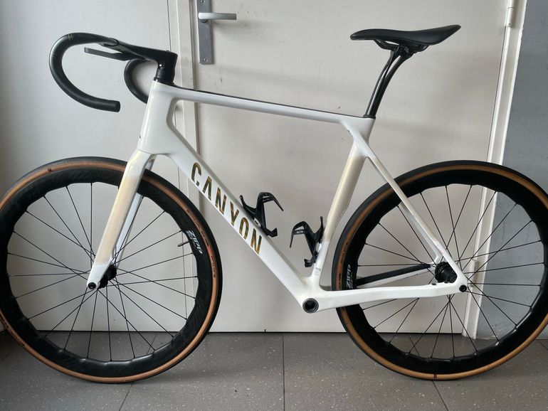 Used Canyon Endurace CFR AXS 2025 Frameset 2025 Road & Gravel, White — image 2 of 8