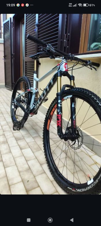 Used Scott Spark 900 Premium 2019 2019 Mountainbike, Light Gray, 29 — image 9 of 9