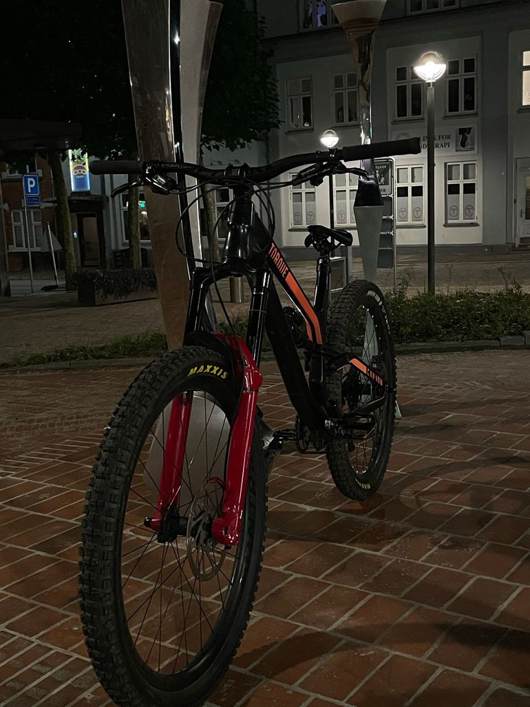 Used Canyon Torque AL 6.0 2019 2019 Mountainbike, Black, 27.5 — image 9 of 9