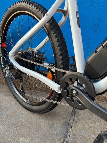 Used ROCKRIDER 27.5" E-ST 100 ELECTRIC MOUNTAIN BIKE 2021 2021 Mountainbike, White, 27.5 — image 3 of 8