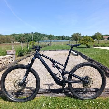 Used Specialized Specialized Stumpjumper EVO Comp 2021 Mountainbike, Black — image 2 of 5