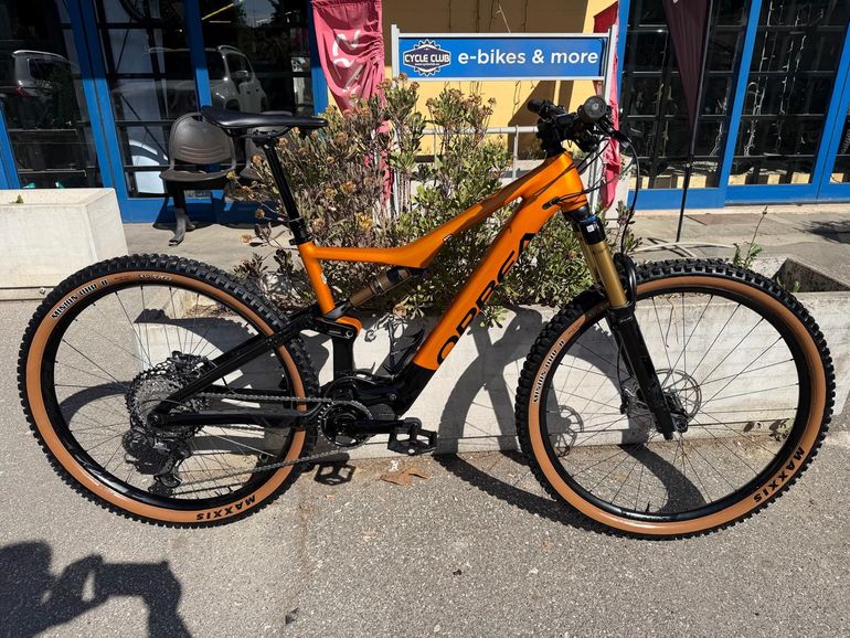 Used Orbea RISE H10 2023 2023 Mountainbike, Orange, 29 — image 1 of 6