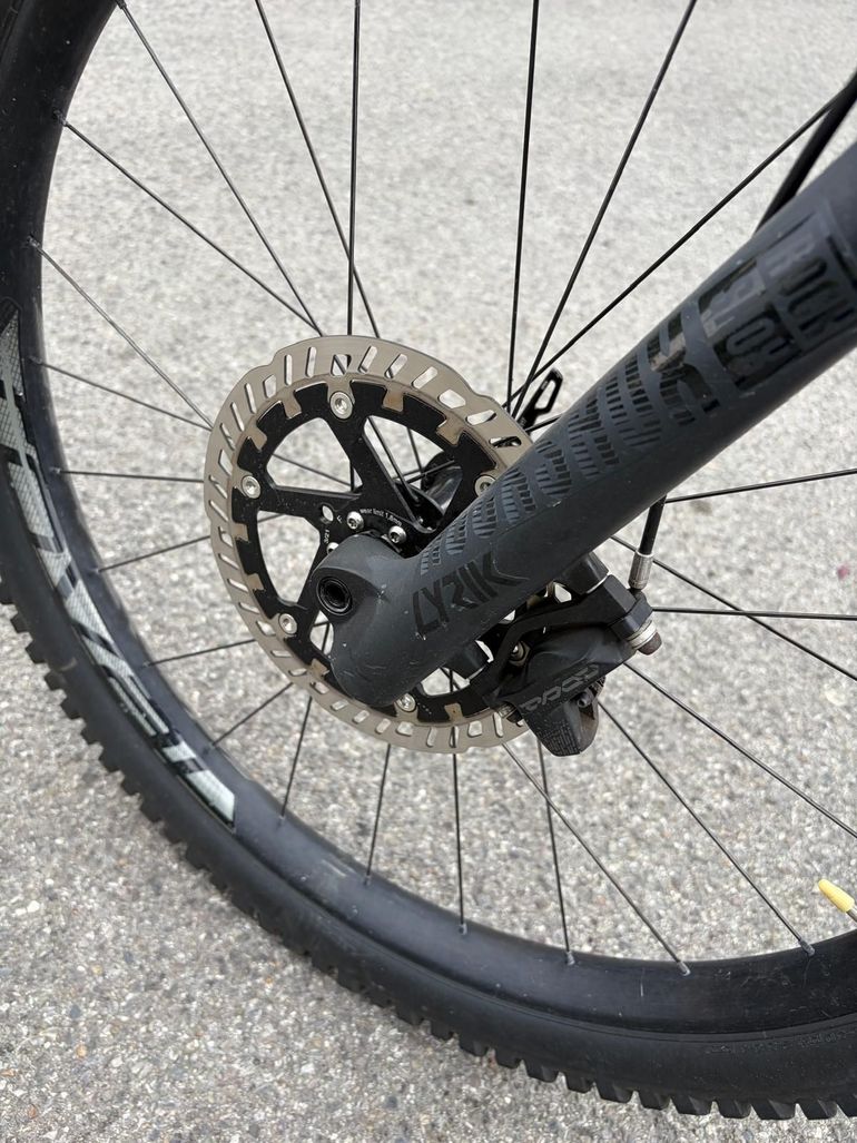 Used Specialized Turbo Kenevo Expert 6Fattie 2018 2018 Mountainbike, Black, 27.5 — image 3 of 11