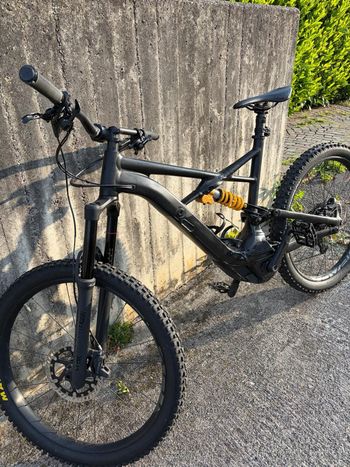 Used Specialized Turbo Kenevo Expert 6Fattie 2018 2018 Mountainbike, Black, 27.5 — image 2 of 11
