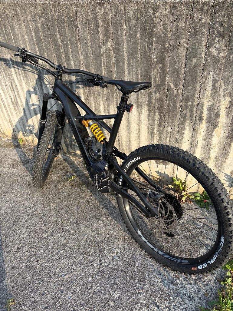 Used Specialized Turbo Kenevo Expert 6Fattie 2018 2018 Mountainbike, Black, 27.5 — image 7 of 11