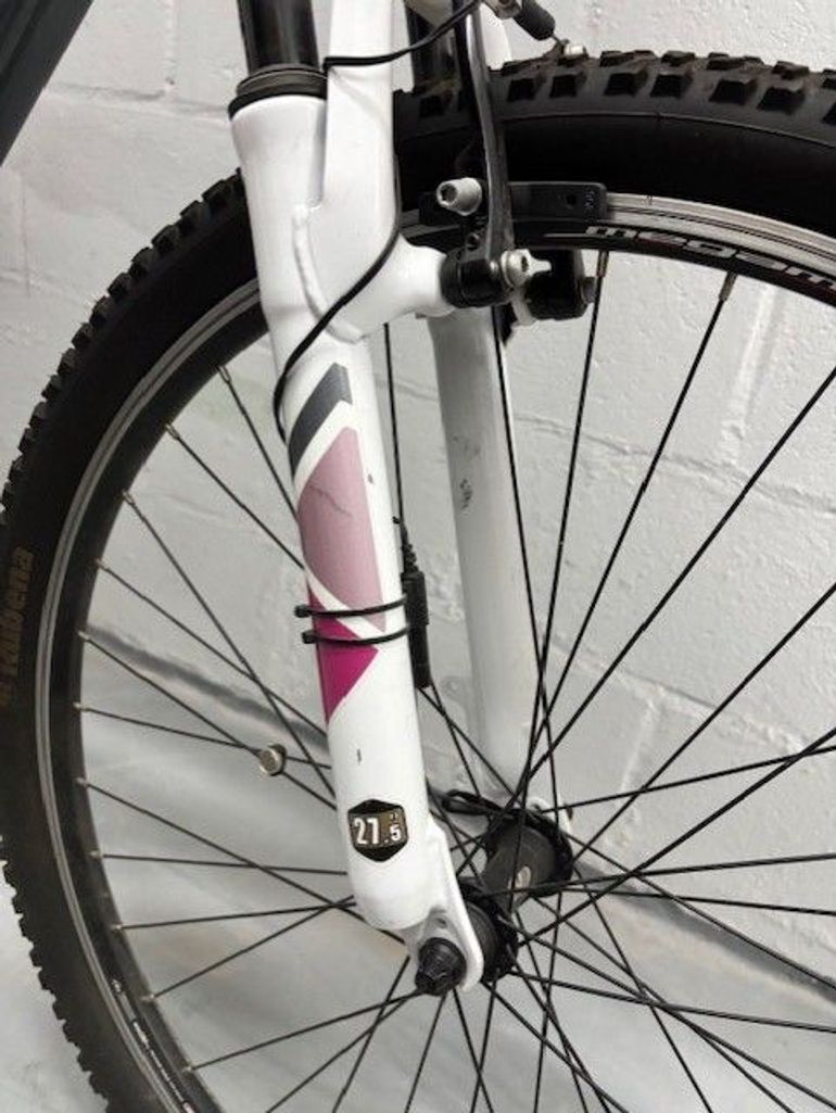 Used Megamo FUN 27.5 LADY 2015 Mountainbike — image 4 of 6