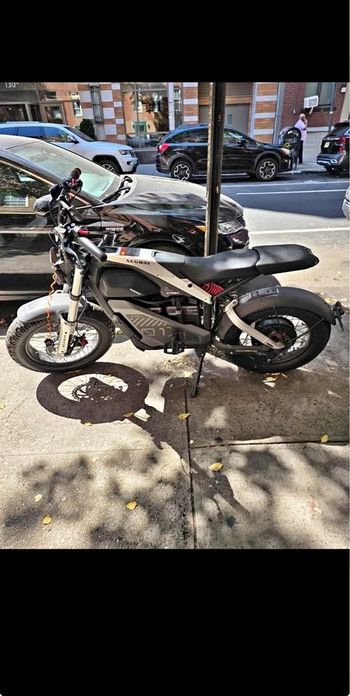 Used Segway Xyber 2025 2025 Urban, White — image 2 of 3