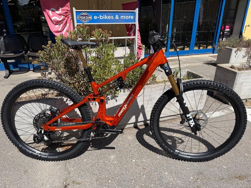 Used Megamo REASON CRB 03 2027 800wh AVINOX M2s 2027 MTB