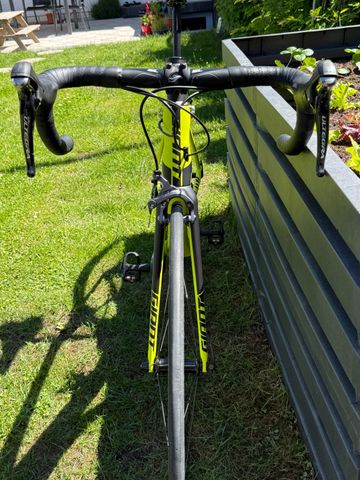 Tweedehands Giant TCR Advanced SL 2 2016 2016 Road & Gravel — afbeelding 2 van 8