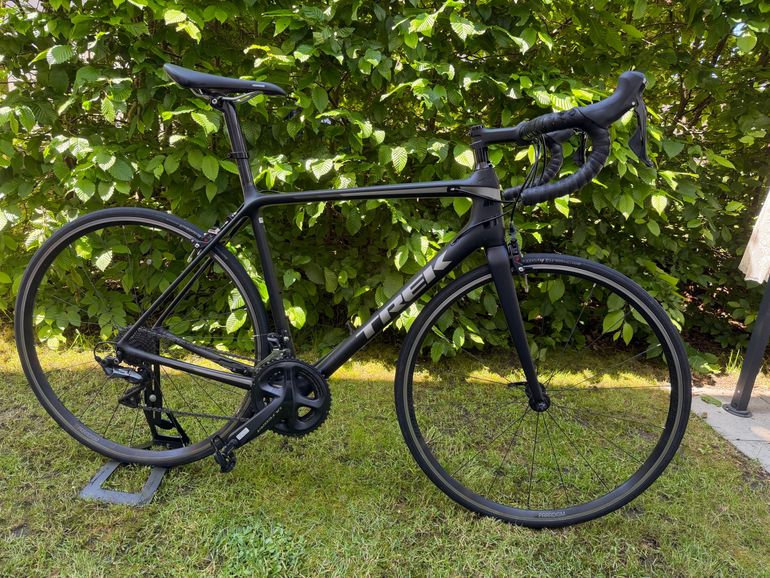 Used Trek Émonda SL 6 2020 2020 Road & Gravel, Black — image 1 of 5
