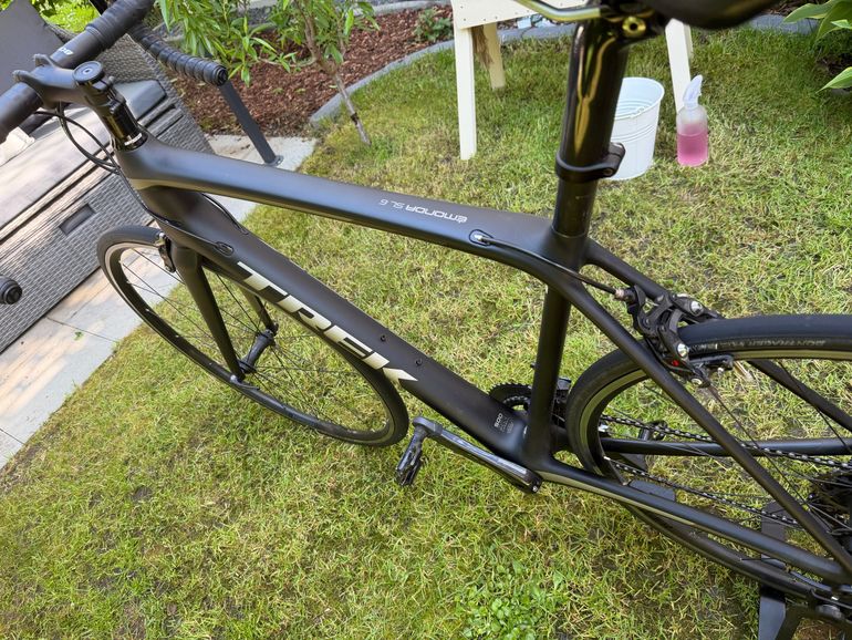Used Trek Émonda SL 6 2020 2020 Road & Gravel, Black — image 2 of 5