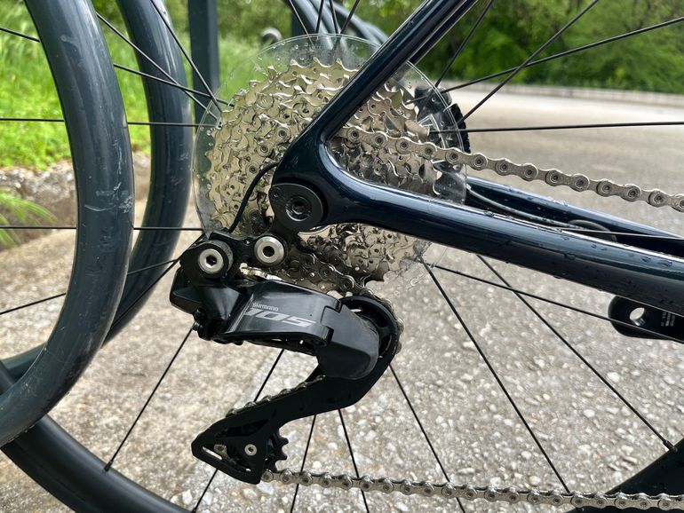 Used Giant Giant TCR Advanced 1 2025 Road & Gravel, Black — image 3 of 10