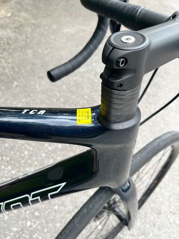 Used Giant Giant TCR Advanced 1 2025 Road & Gravel, Black — image 5 of 10