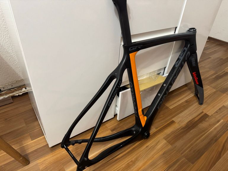 Used Pinarello GAN GR DISK 2019 Frameset 2019 Road & Gravel, Black — image 2 of 5