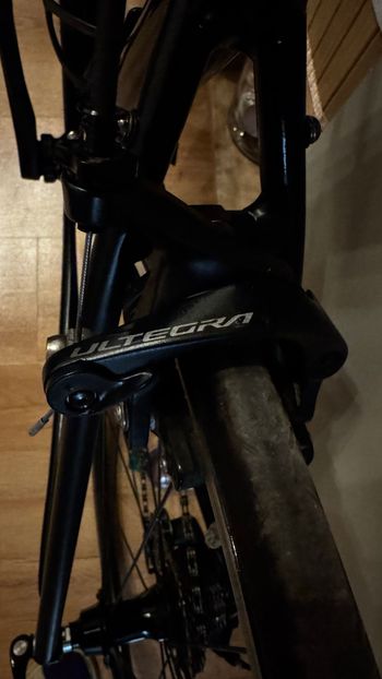 Used Specialized Allez Shimano 105 2022 Road & Gravel, Black — image 6 of 11
