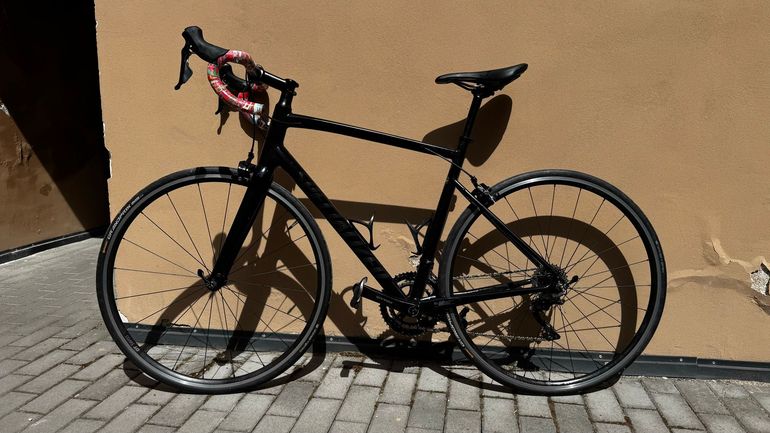 Used Specialized Allez Shimano 105 2022 Road & Gravel, Black — image 2 of 15