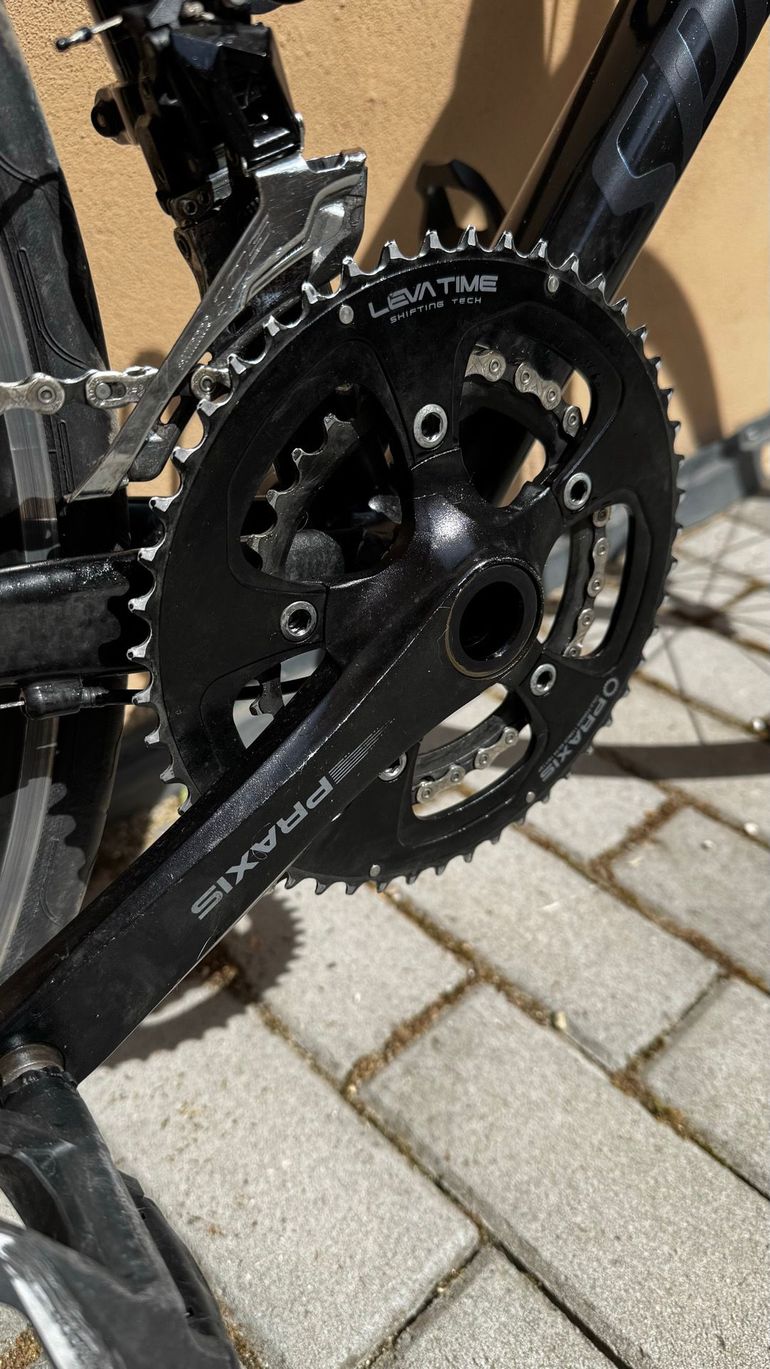 Used Specialized Allez Shimano 105 2022 Road & Gravel, Black — image 14 of 15