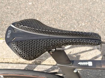 Used Canyon Aeroad CFR Disc AXS 2022 2022 Road & Gravel, Black — image 11 of 15
