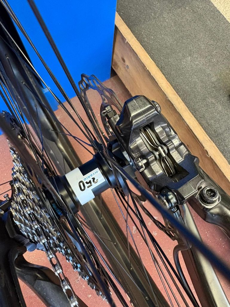 Used Orbea WILD M10 2024 2024 Mountainbike, Black, 29 — image 7 of 12