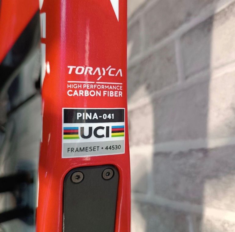 Used Pinarello F7 ULTEGRA Di2 2023 Frameset 2023 Road & Gravel, Red — image 6 of 6
